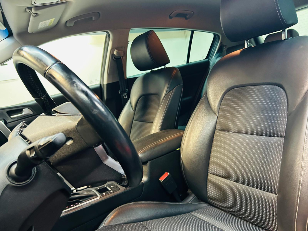 Kia Sportage — 10