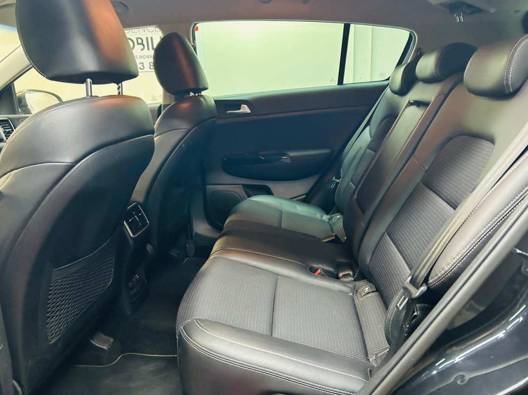 Kia Sportage — 18