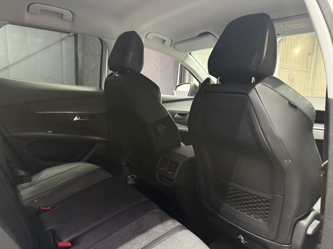 Peugeot 3008 — 11