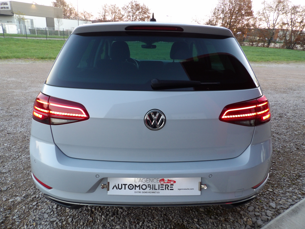 Volkswagen Golf — 6