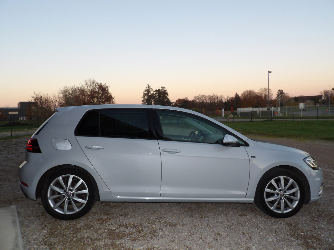 Volkswagen Golf — 8