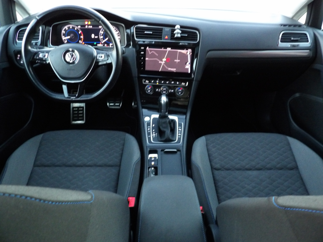 Volkswagen Golf — 15