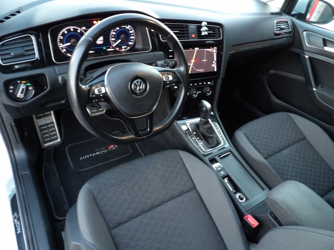 Volkswagen Golf — 13