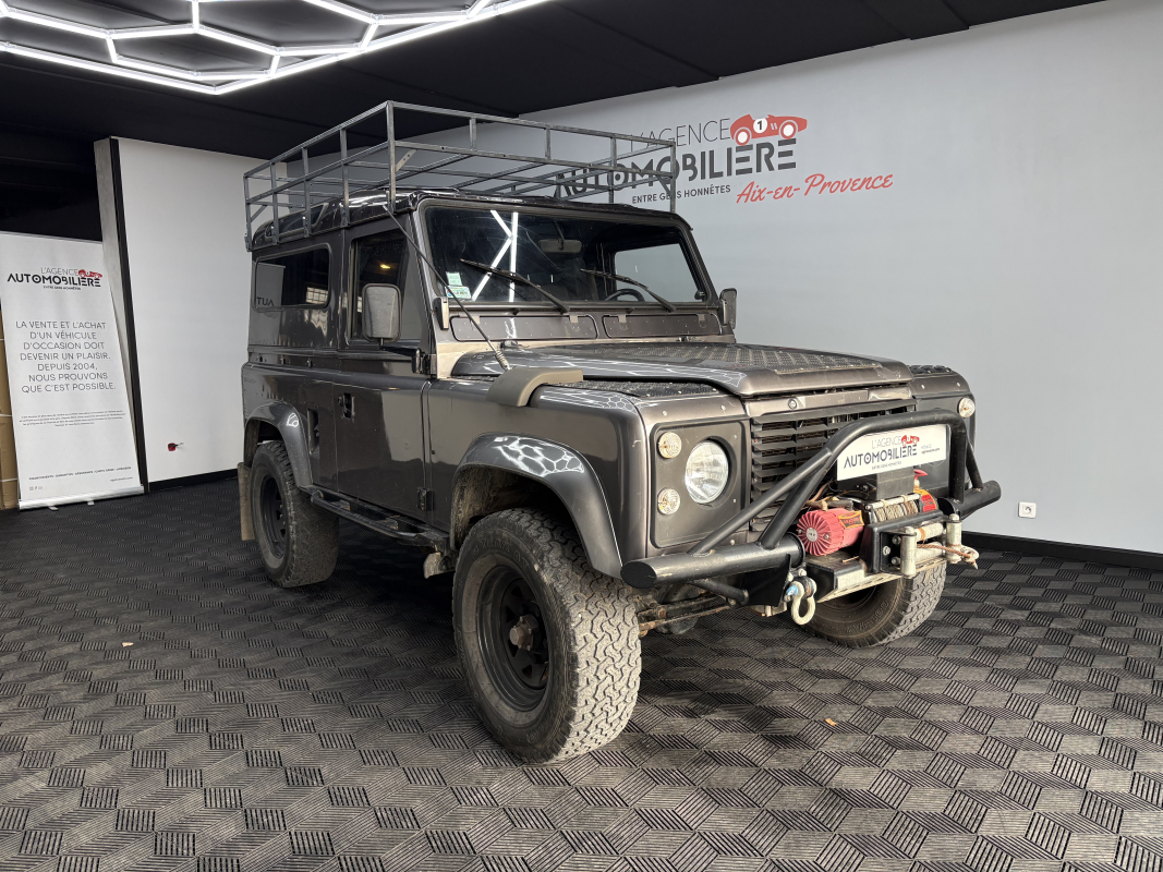 Land Rover Defender