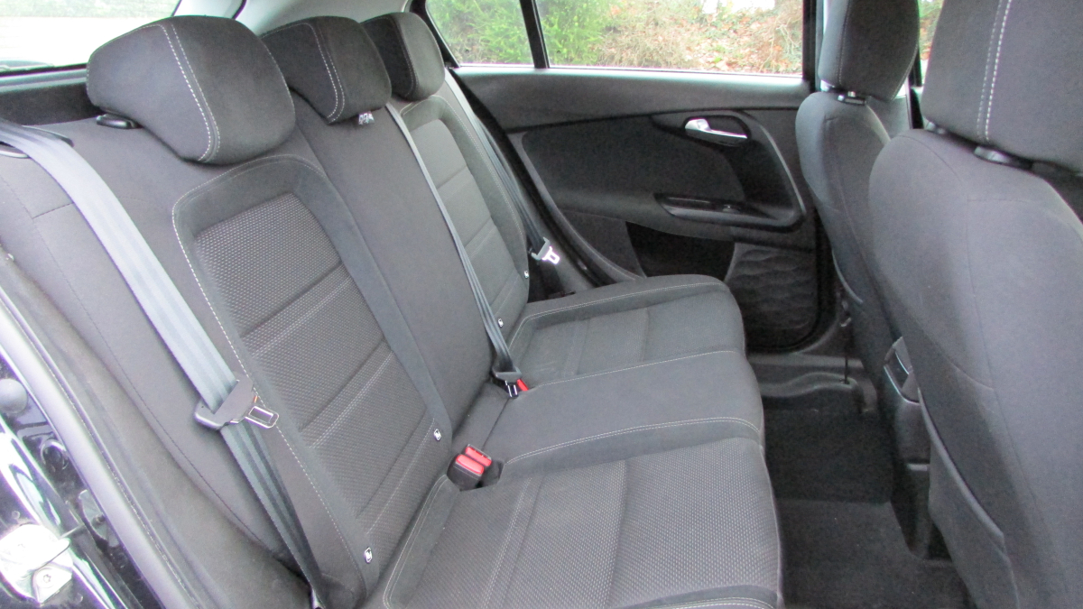 Fiat Tipo — 12