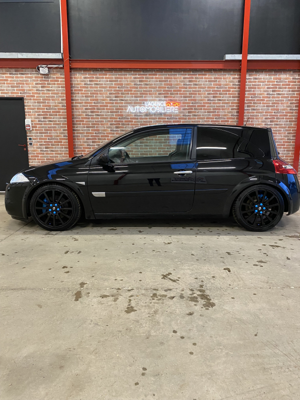 Renault Megane — 6
