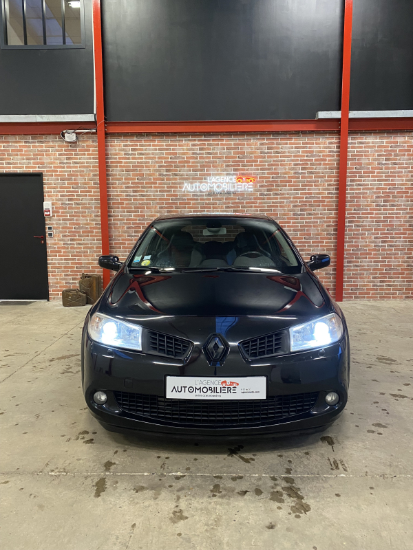 Renault Megane — 8