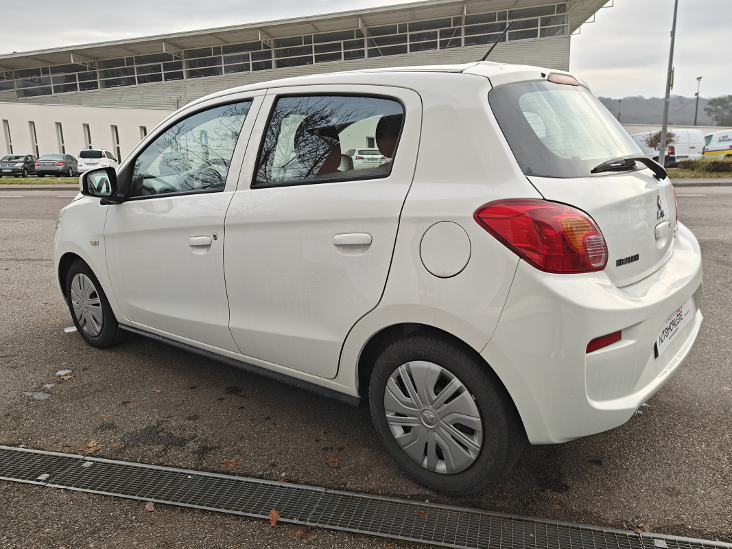 Mitsubishi Space Star — 5