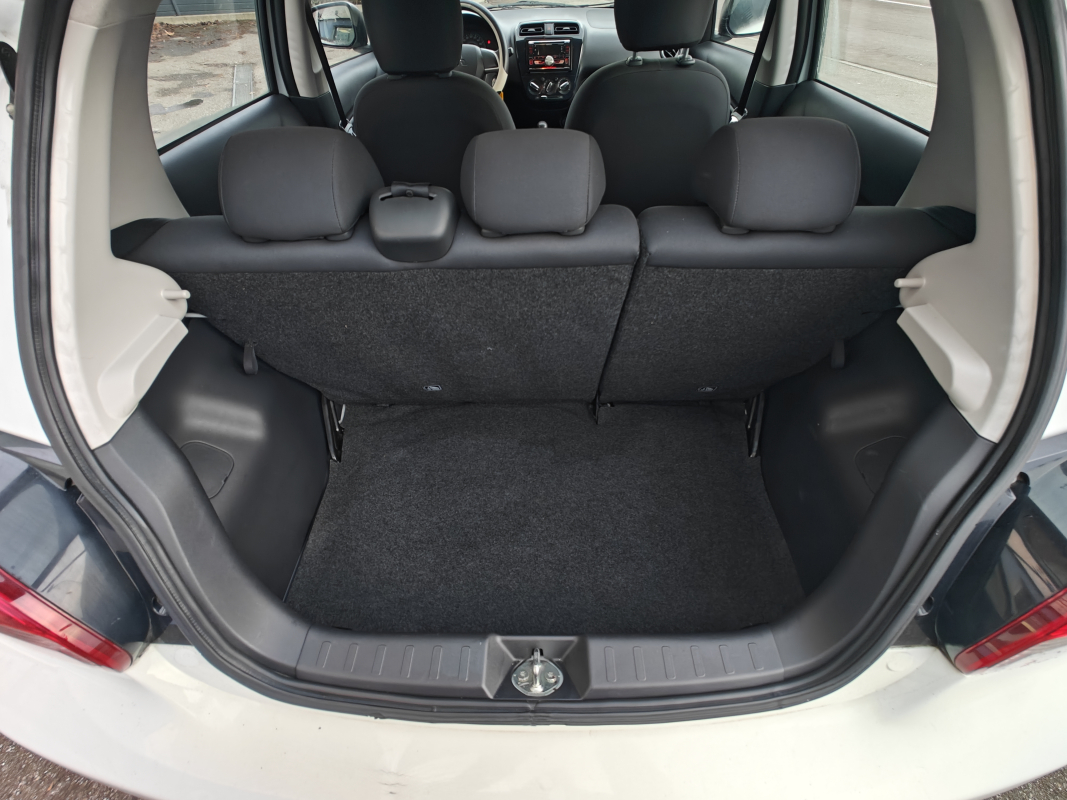 Mitsubishi Space Star — 38