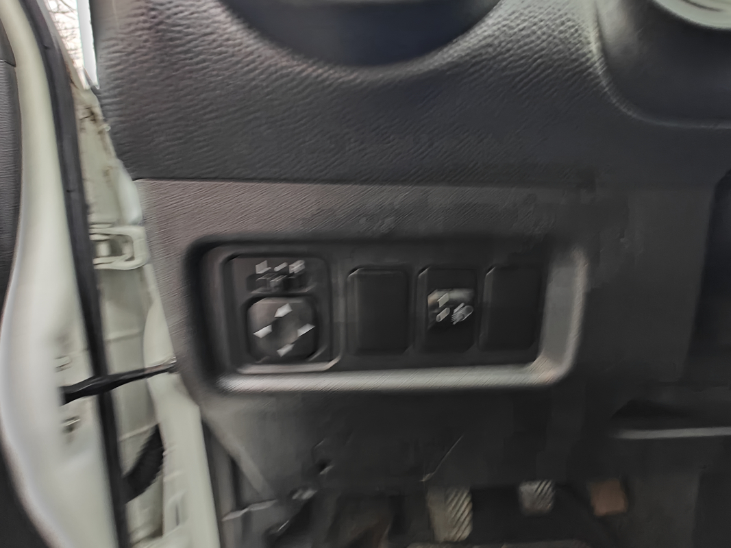 Mitsubishi Space Star — 31