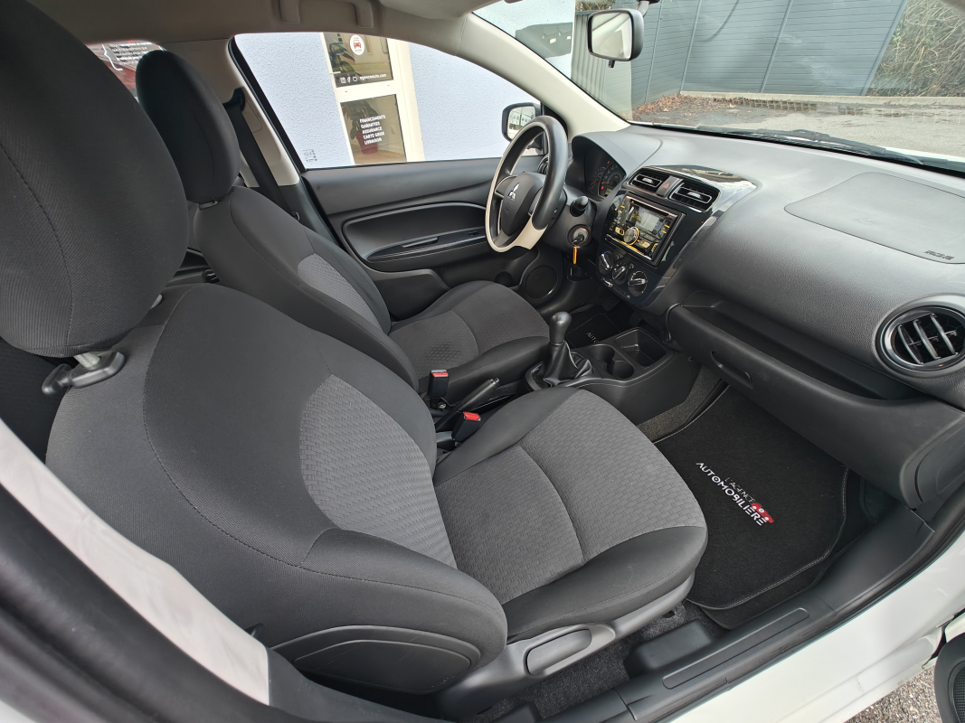 Mitsubishi Space Star — 16