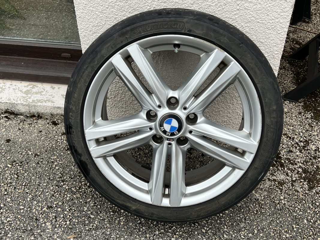 Bmw Série 1 — 30