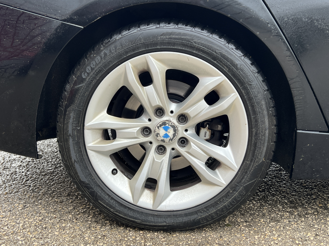 Bmw Série 3 — 28