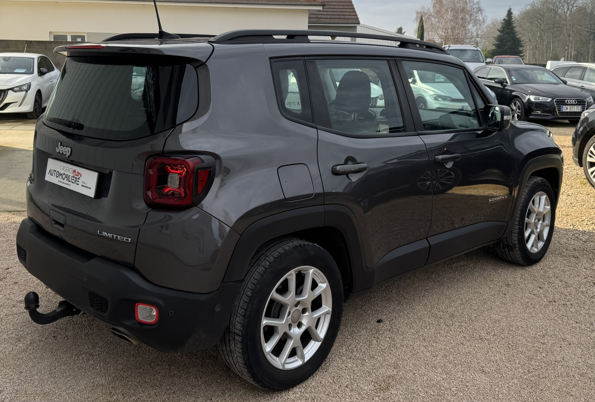 Jeep Renegade — 8
