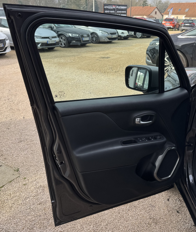 Jeep Renegade — 25