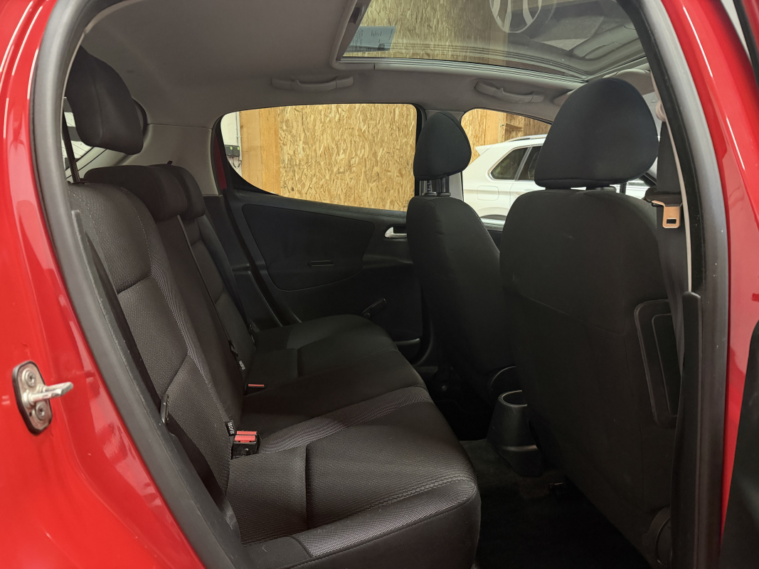 Peugeot 207 — 14