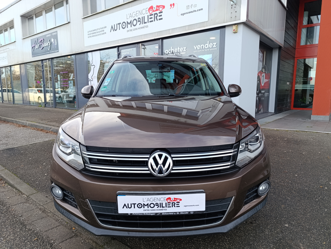 Volkswagen Tiguan — 2