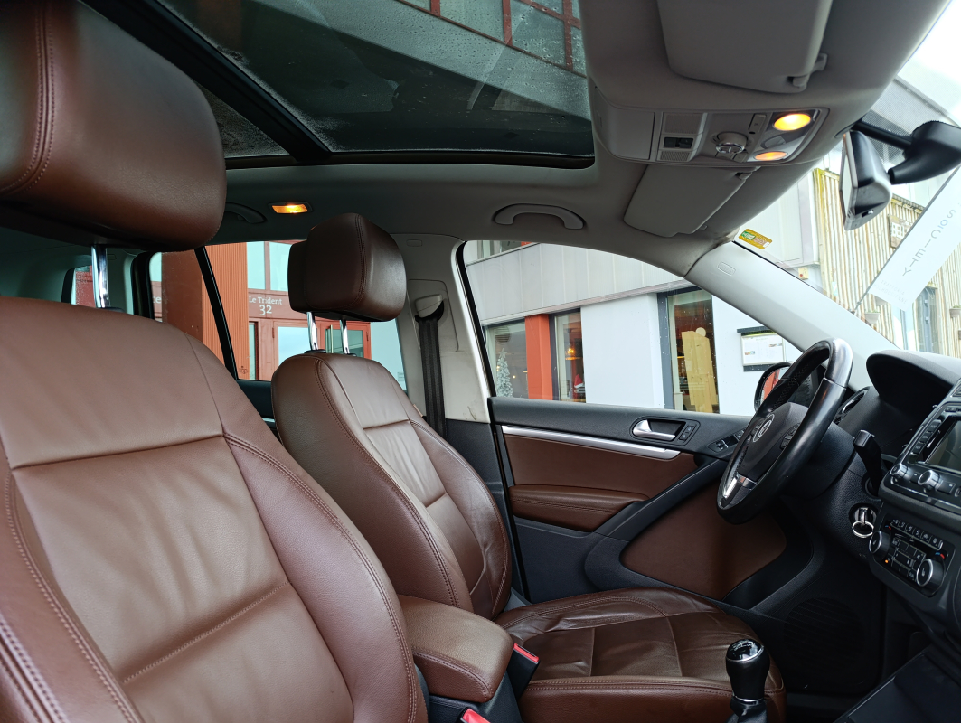 Volkswagen Tiguan — 11