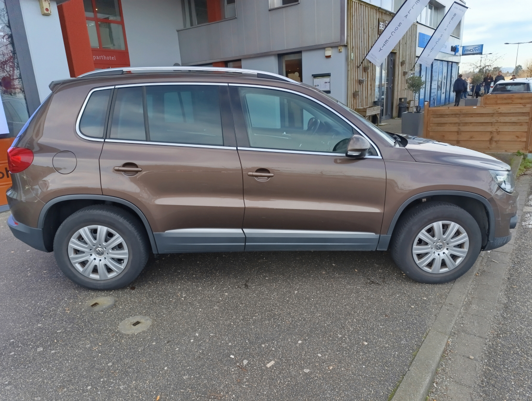Volkswagen Tiguan — 8