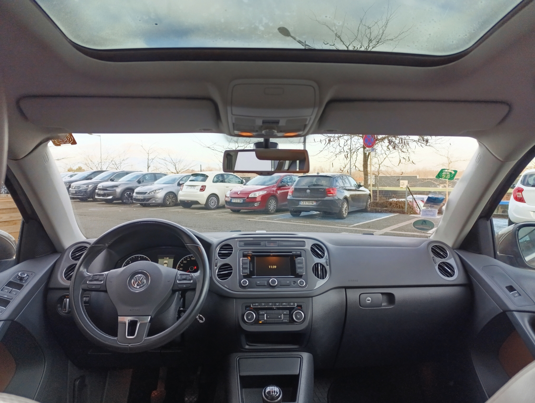 Volkswagen Tiguan — 17