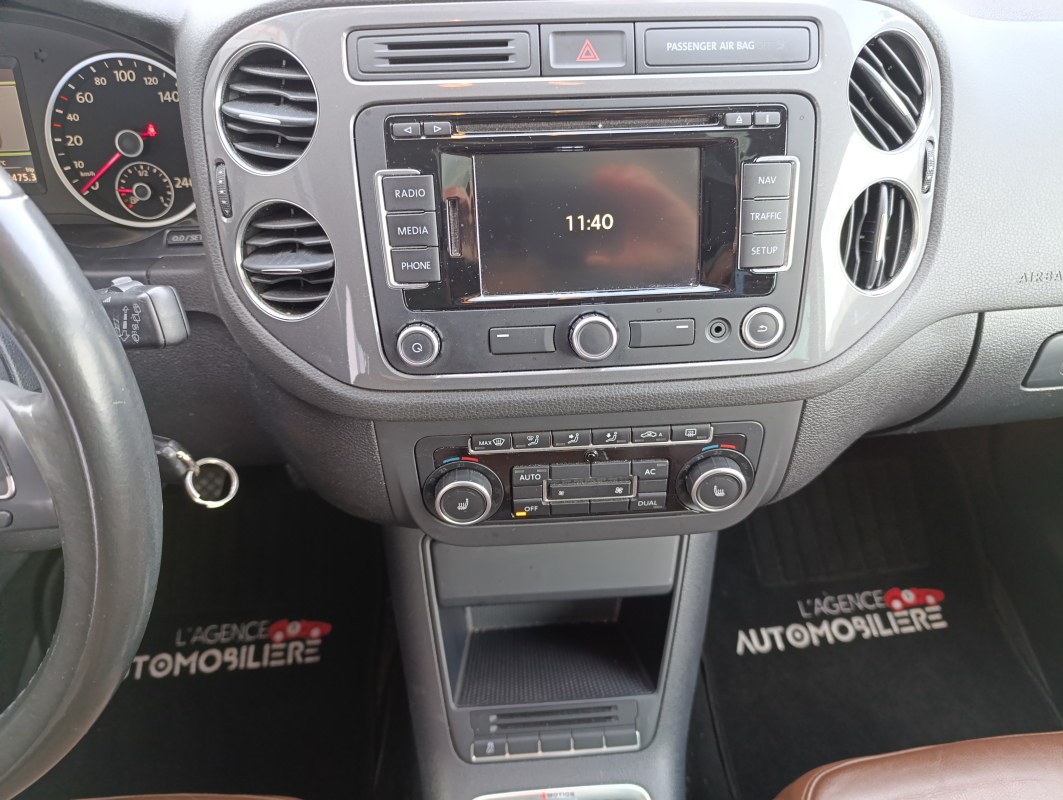 Volkswagen Tiguan — 23