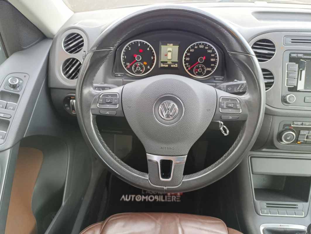 Volkswagen Tiguan — 21