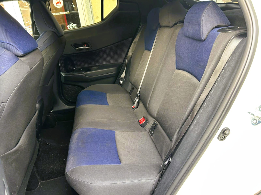 Toyota C-HR — 11