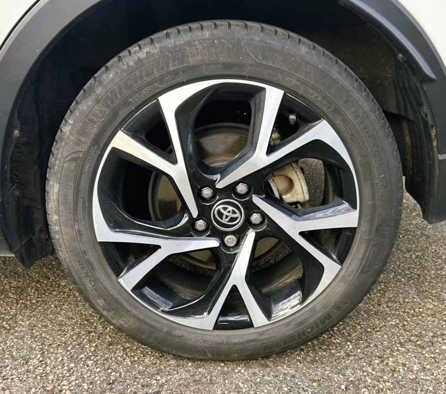 Toyota C-HR — 19