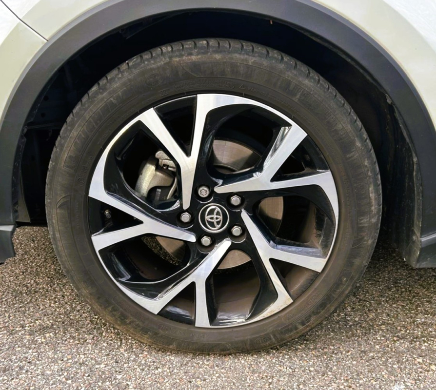 Toyota C-HR — 23
