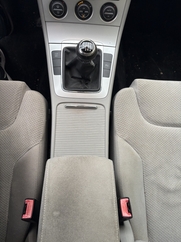 Volkswagen Passat SW — 17
