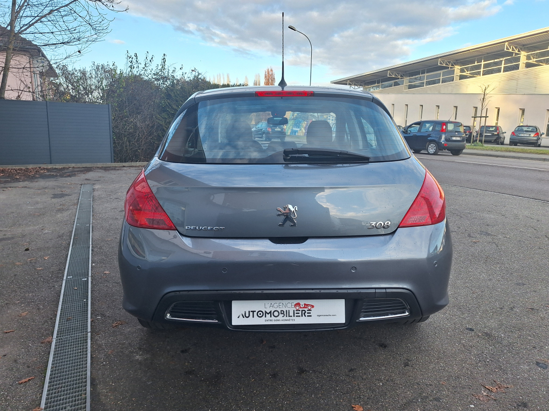 Peugeot 308 — 6