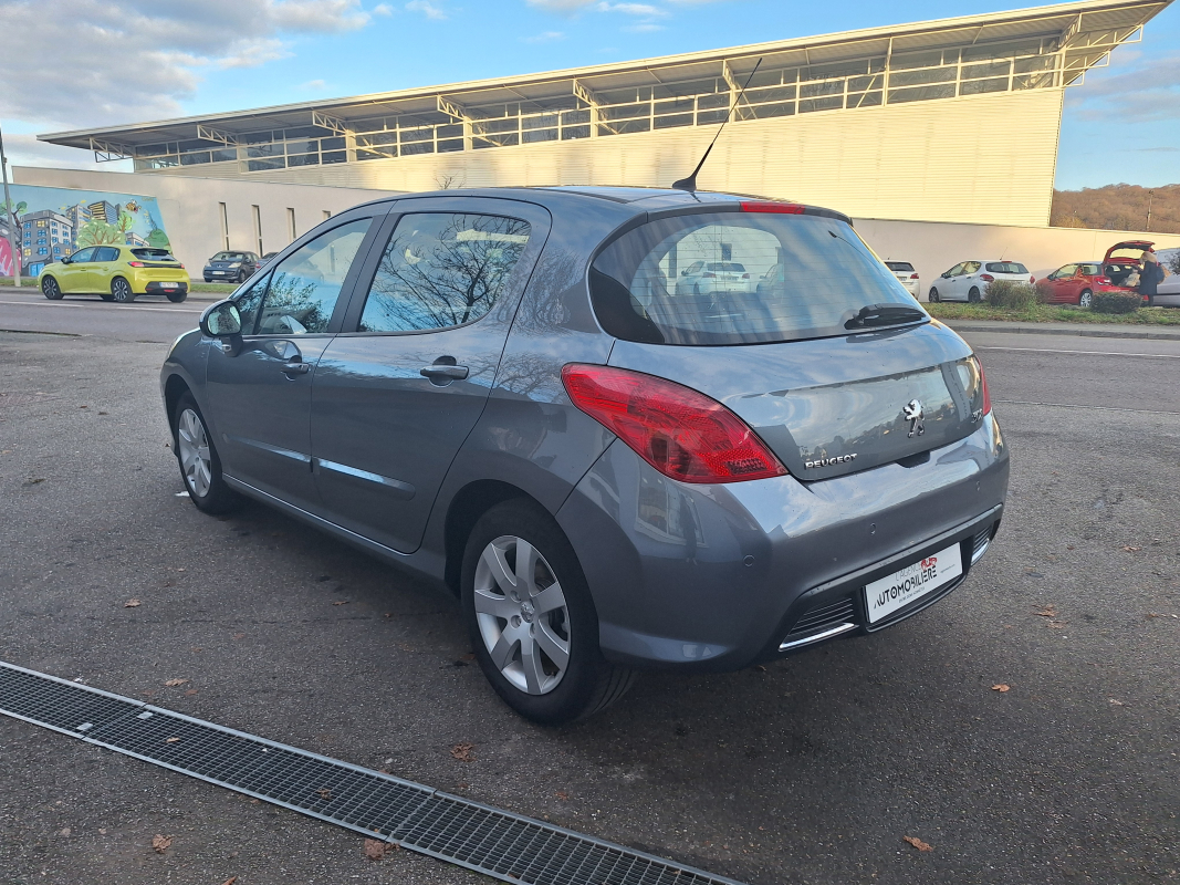 Peugeot 308 — 5