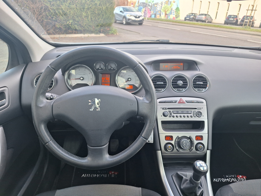 Peugeot 308 — 17