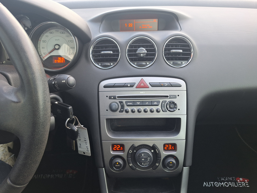 Peugeot 308 — 20
