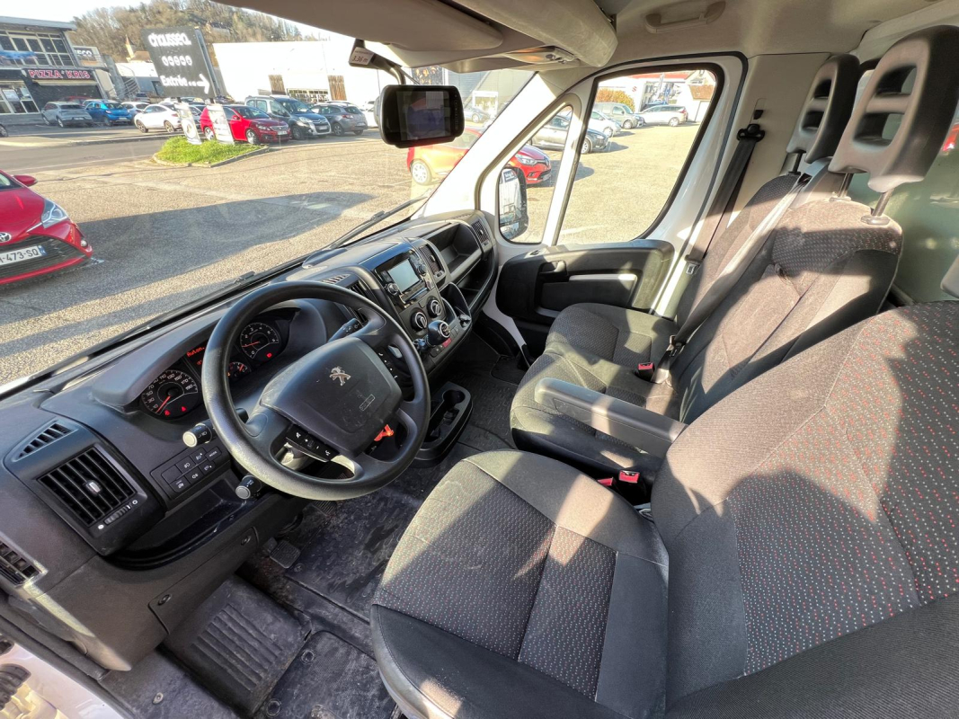 Peugeot Boxer — 8