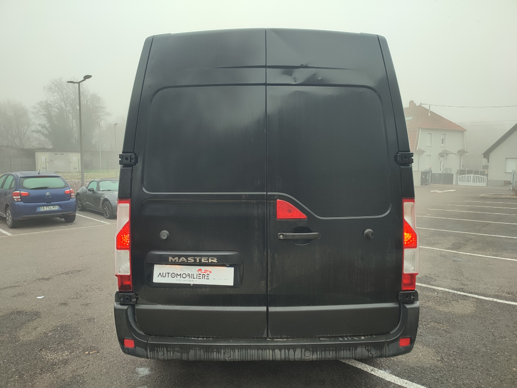 Renault Master — 4