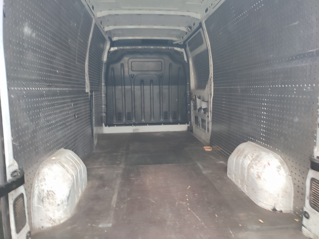 Renault Master — 18