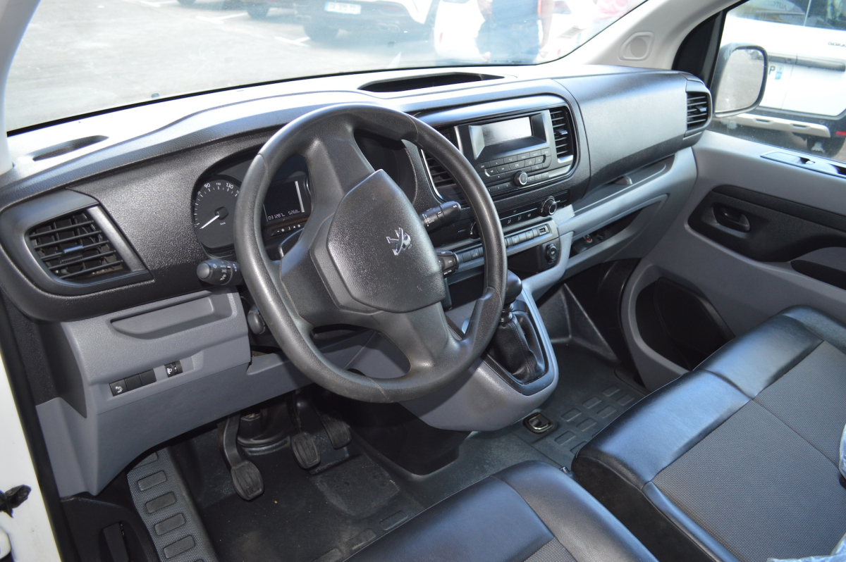 Peugeot Expert — 9