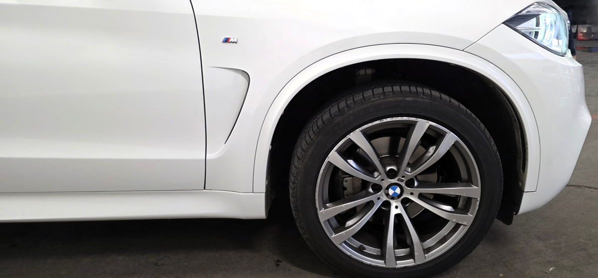 Bmw X5 — 40