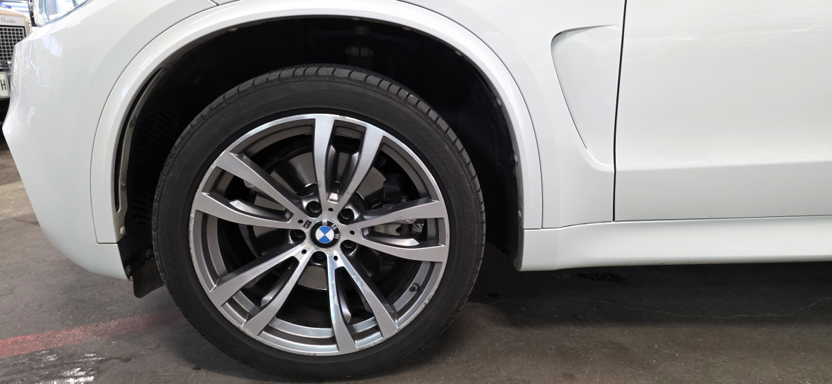 Bmw X5 — 38
