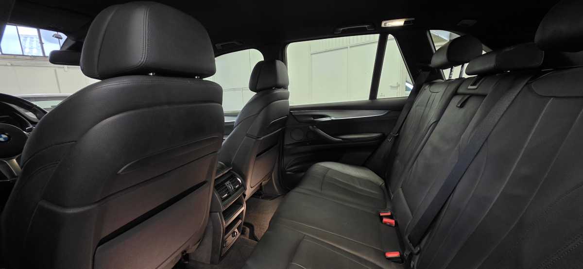 Bmw X5 — 16