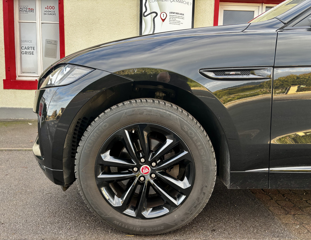 Jaguar F-Pace — 9