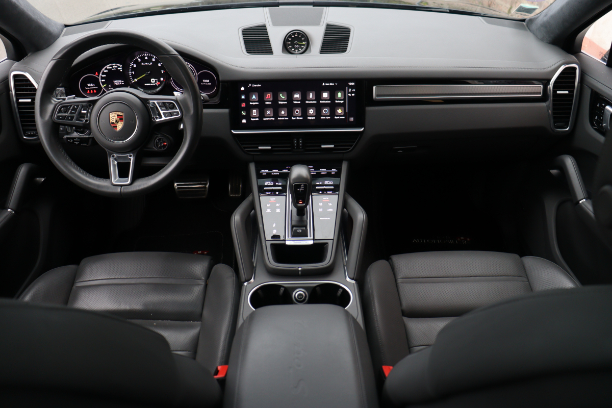 Porsche Cayenne — 12
