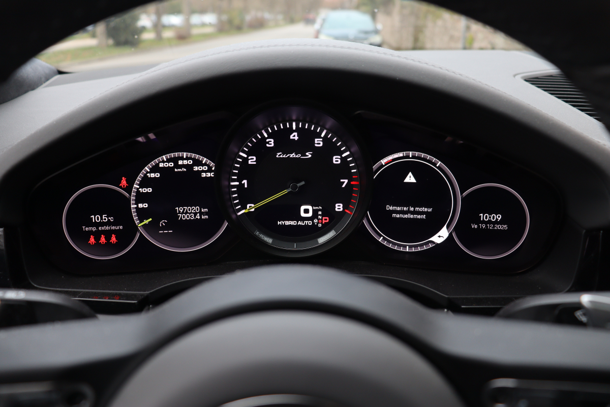 Porsche Cayenne — 37