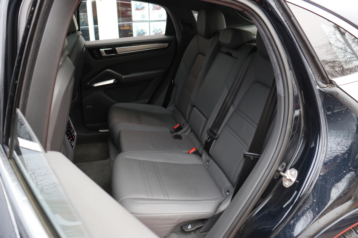 Porsche Cayenne — 21