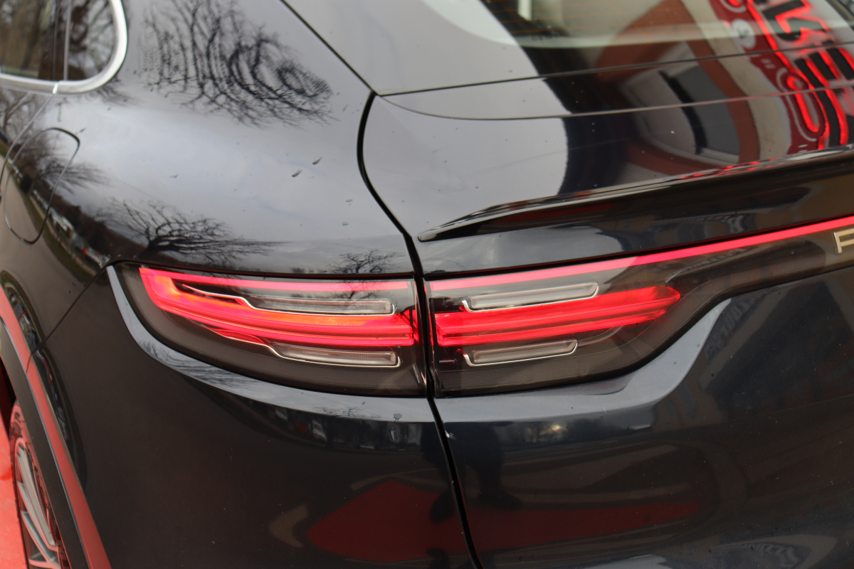 Porsche Cayenne — 25