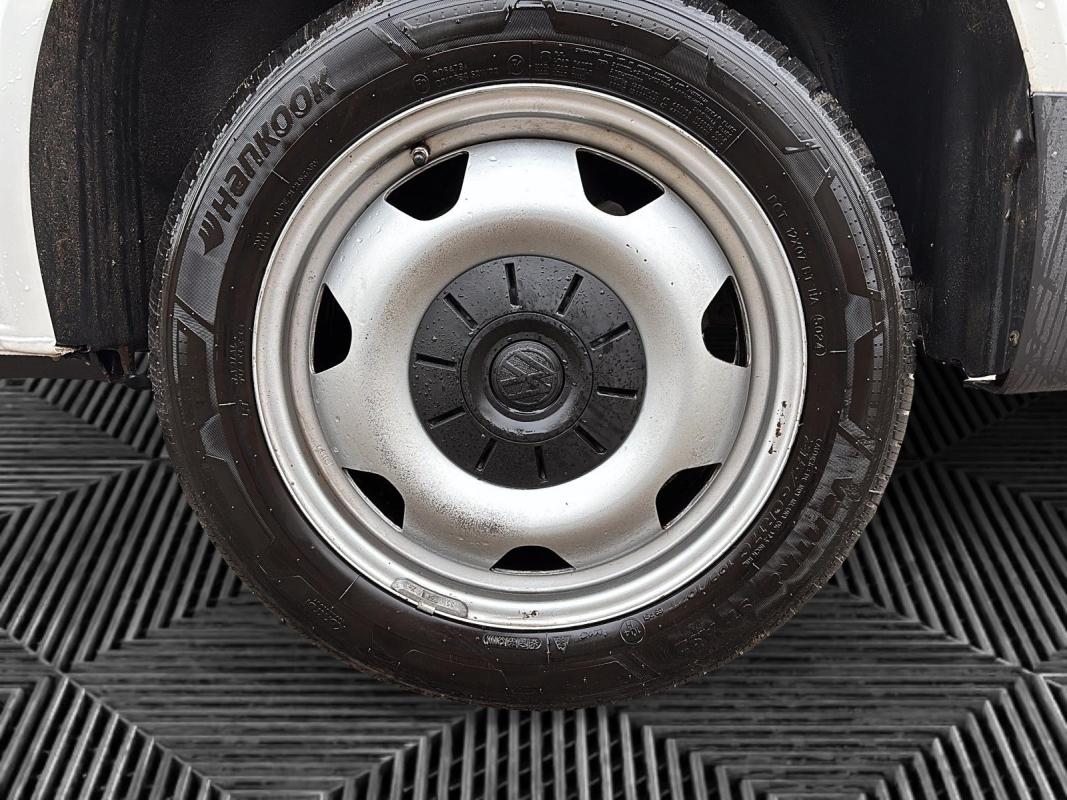 Volkswagen Transporter — 21