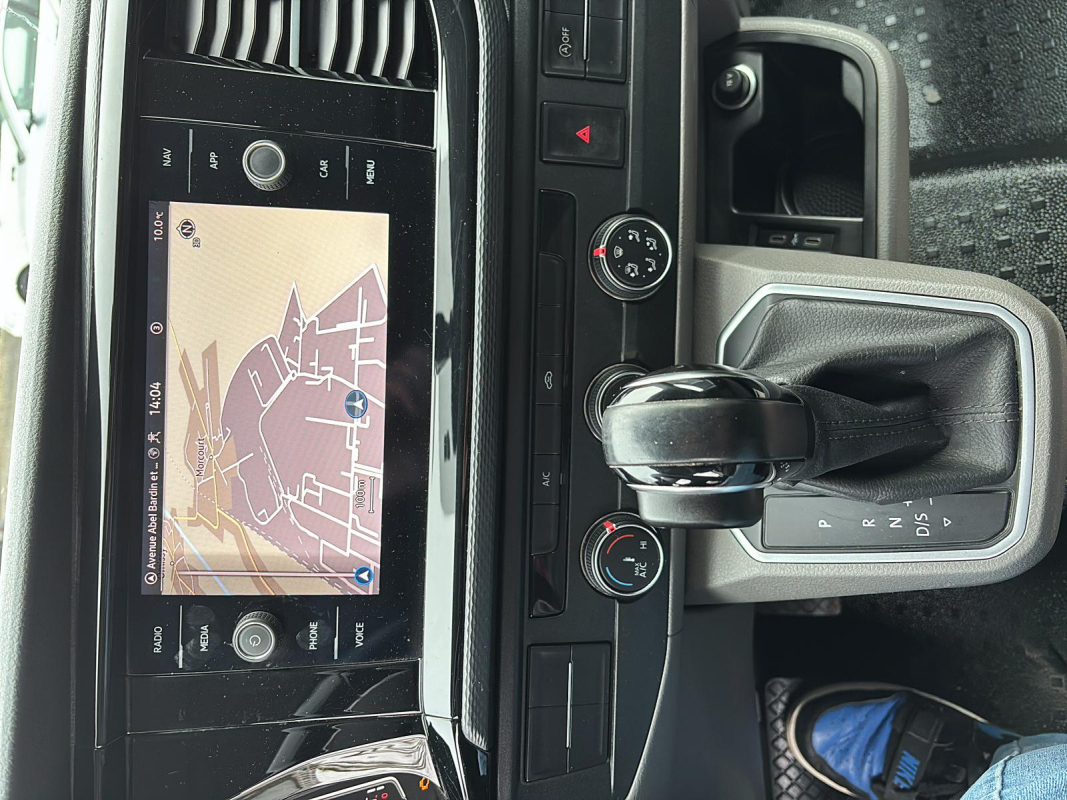 Volkswagen Transporter — 19