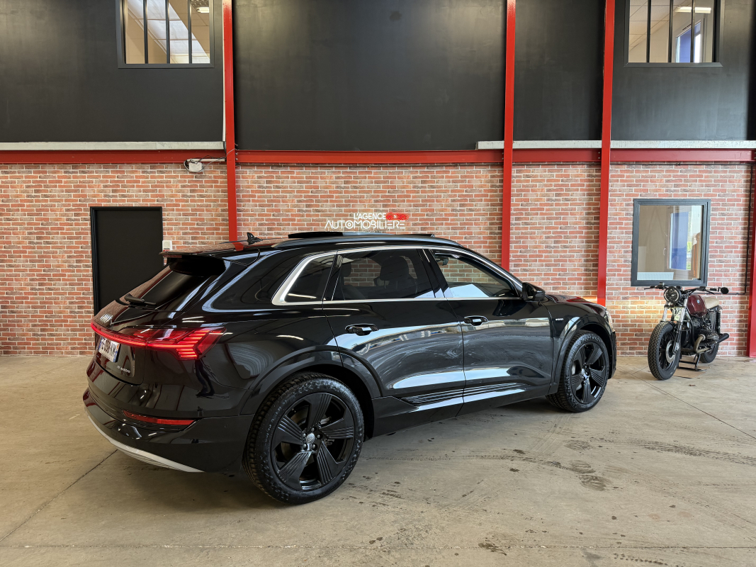 Audi E-Tron — 3