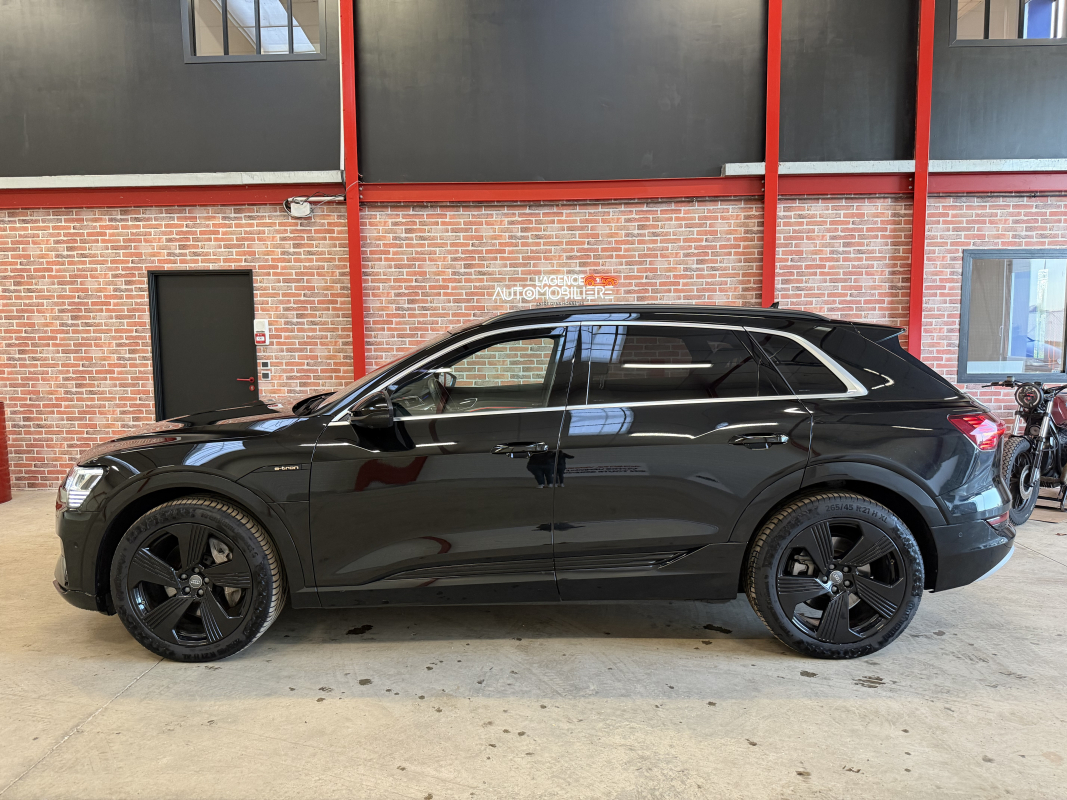 Audi E-Tron — 6